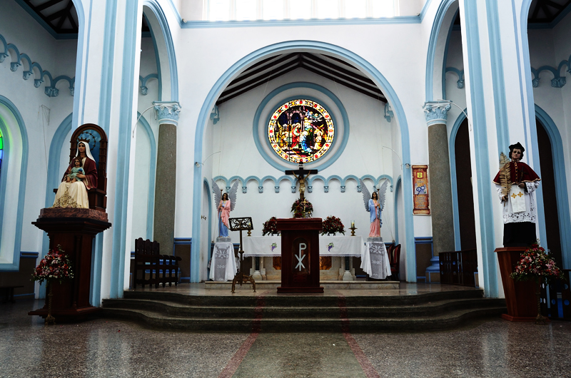 Los vitrales de la iglesia son verdaderas obras de arte