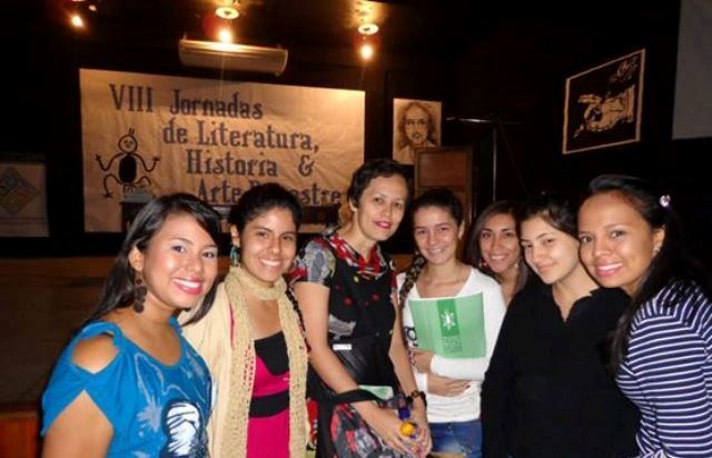 Luego de la actividad, los participantes compartieron con la narradora Carolina Lozada