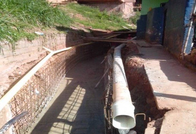 Construcción de Cajón en la Vereda La Cascada del Sector La Capilla del Divino Niño de Llanitos Parte Baja, Municipio Cárdenas, Estado Táchira