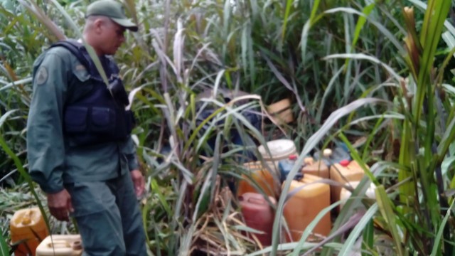 FOTO DE ESCONDITE DE COMBUSTIBLE EN EL SECTOR EL ARRECOSTON 2