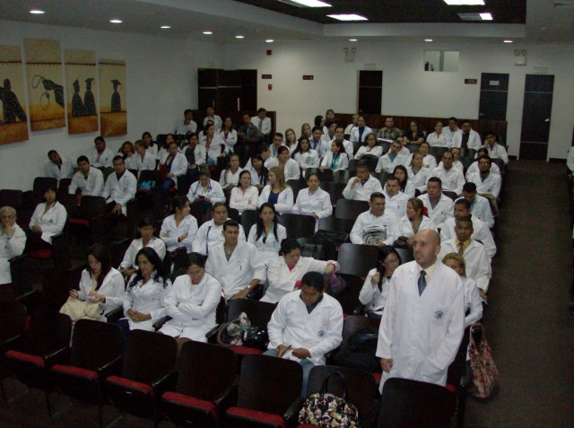 Médicos Integrales de las diferentes cohortes estuvieron presentes en reunión 