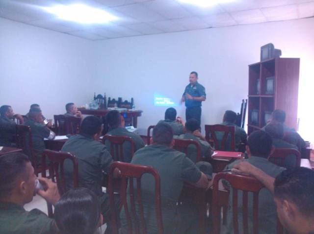 Reunión con funcionarios del Comando de Zona para el Orden Interno número 21 de la GNB