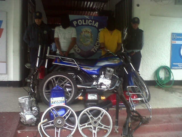 Los dos antisociales fueron capturados en estado de flagrancia