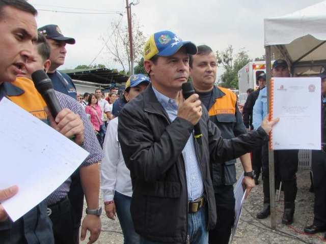 Entrega del Proyecto de Ley para la institución.