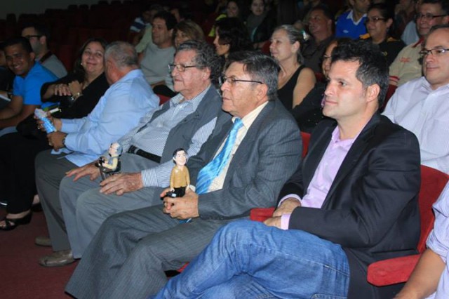 Oscar Duque, titular de cultura en compañía de Román Chalbaud y Carlos Molina.