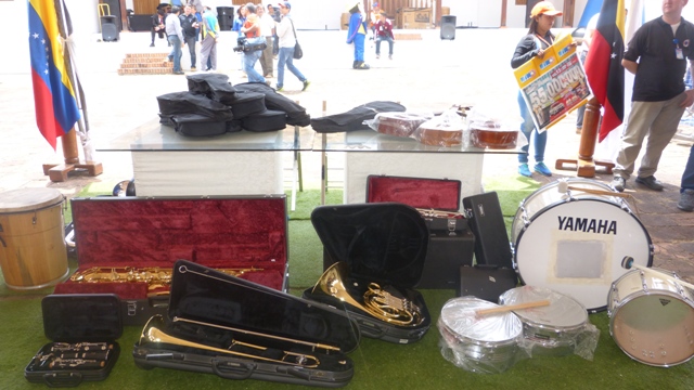Por un monto superior a los 10 millones de bolívares, Gobierno del Táchira hizo entrega de instrumentos musicales.