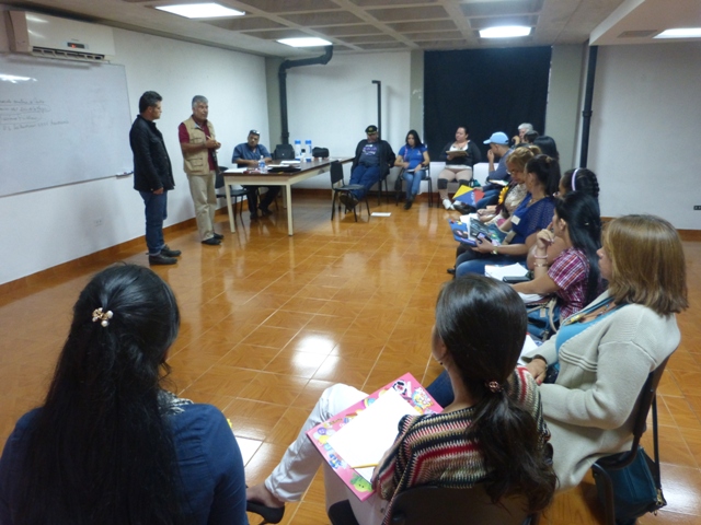 Oscar Duque, titular de cultura, en compañía del profesor José Osorio.