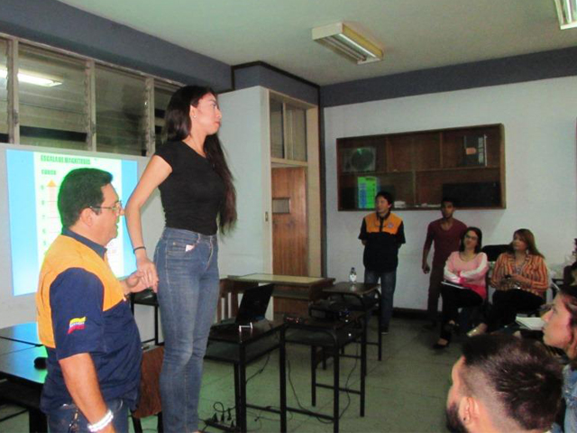 Charla dictada por el personal de Protección Civil Táchira.