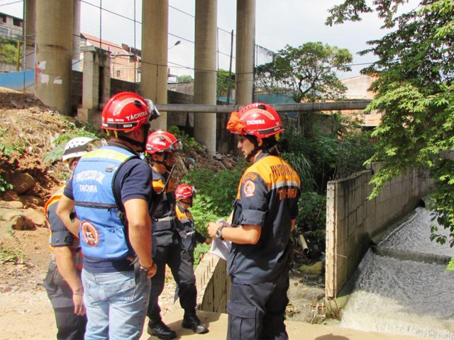 Parte de las inspecciones realizadas en la Quebrada la Bermeja.