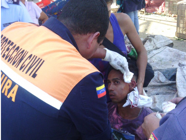 Atención realizada por el personal de ambulancia de Protección Civil Táchira. 