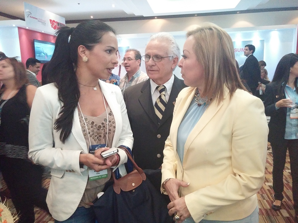También se estrecharon lazos interinstitucionales con la Viceministra del Turismo Nacional, Azucena Jaspe.