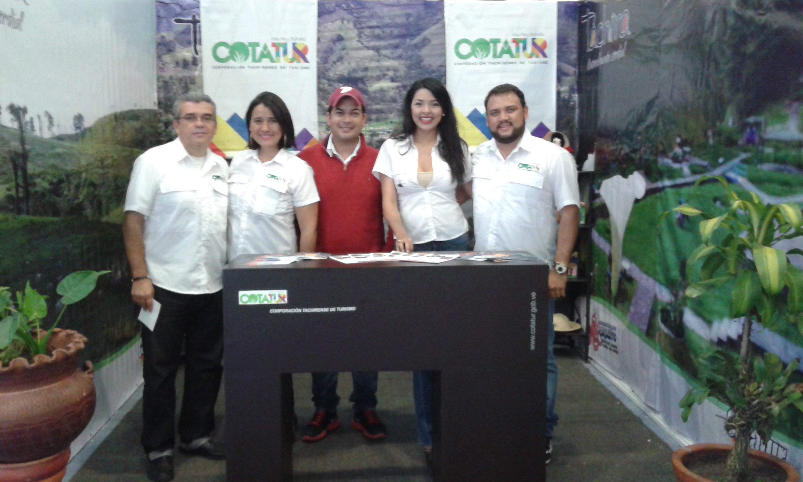 Equipo de Cotatur presente en la Expo Feria Bolivariana 2015