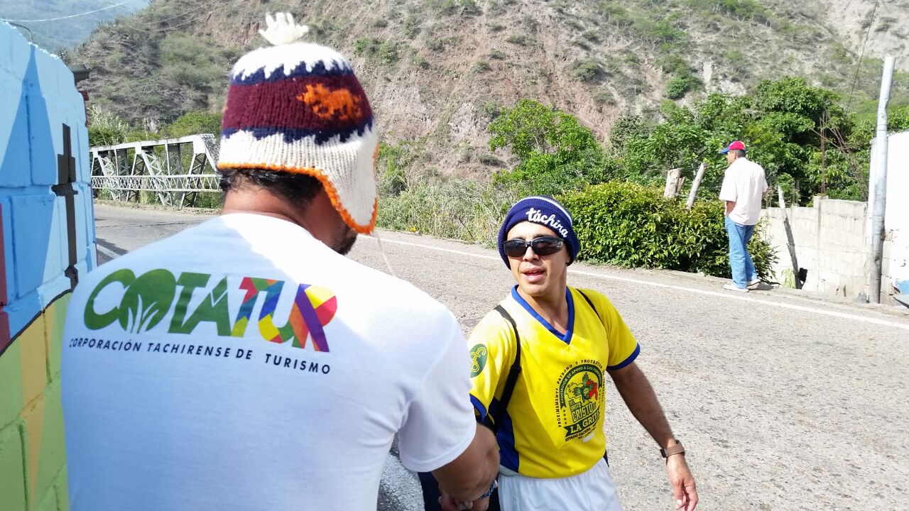 El Equipo de la Corporación Tachirense de Turismo está atento las 24hrs para atender al peregrino