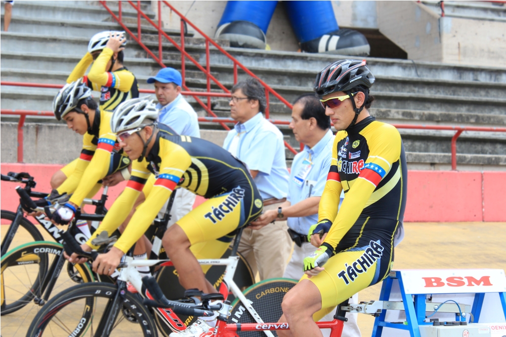 Edwin Torres (Derecha) regresará a Venezuela en septiembre para competir con #AmoTáchira-Concafé y la selección nacional Imagen: Edgar Rico P. Prensa IDT
