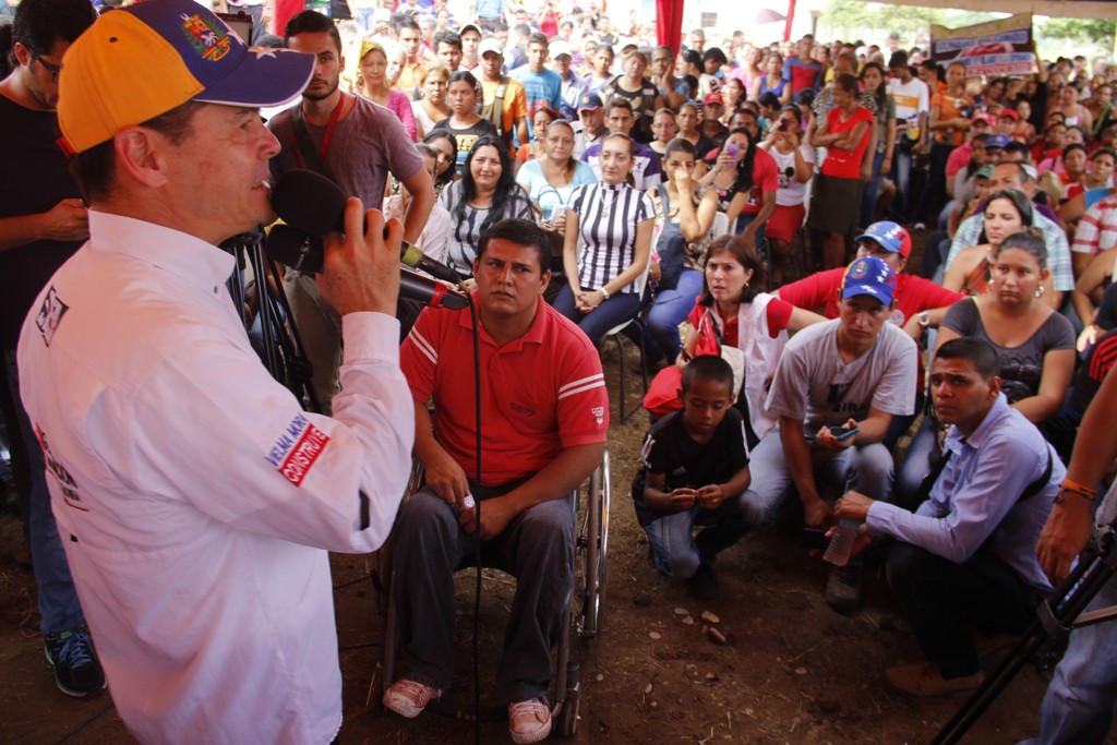 Entrega de Kits e Inauguración de viviendas en La Fría (26)