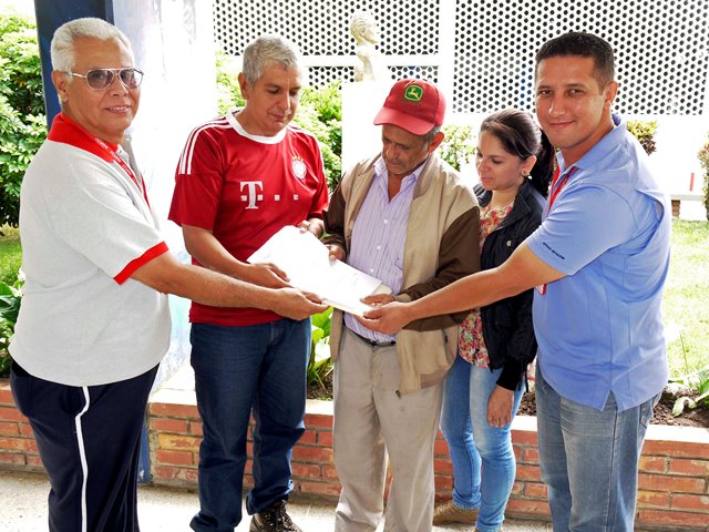 Entrega de proyecto al CC Copas el Tamá en Córdoba