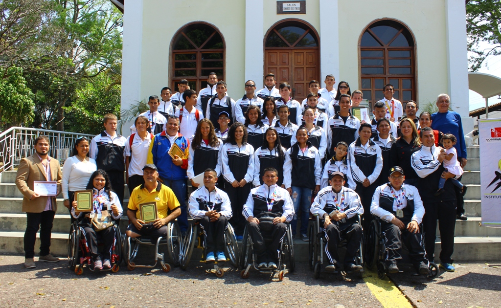 Atletas tachirenses son reconocidos como “Héroes de la Patria"