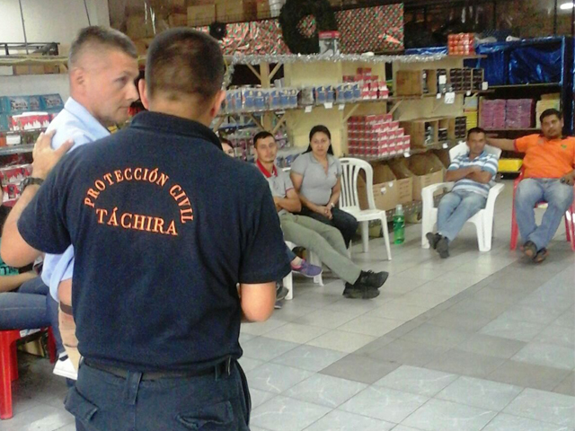 Parte de las capacitaciones que realiza el personas de PC Táchira.