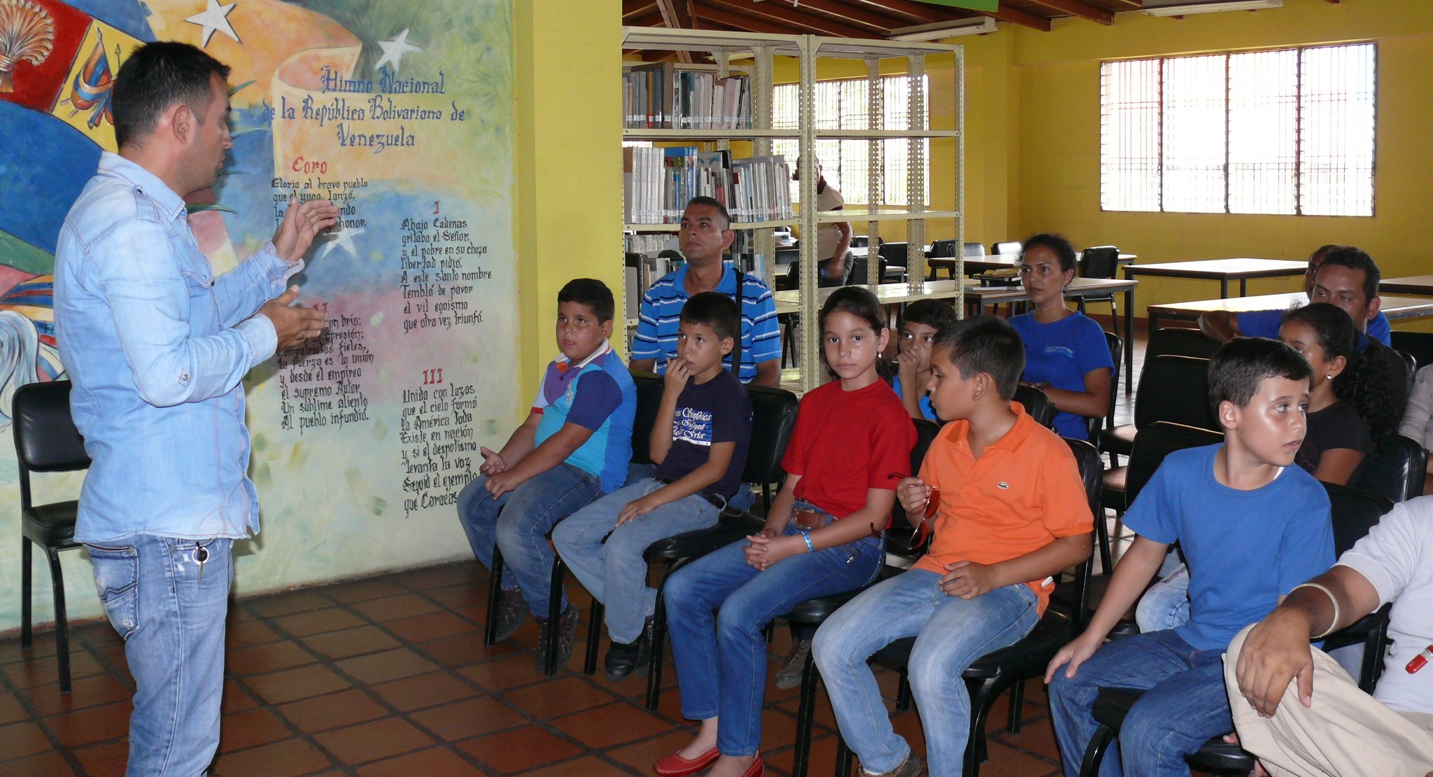 El Coordinador de la Red de Bibliotecas Públicas Jhoan Rosales presidió el acto
