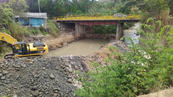 Canalización en l Quebrada la Zorquera Mcpio (4)