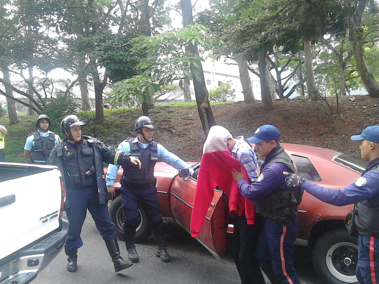 Ambos se desplazaban en un vehículo en el que cometían fechorías