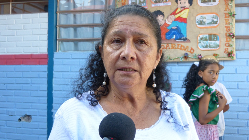 Clevyz Muñoz, directora titular del grupo escolar