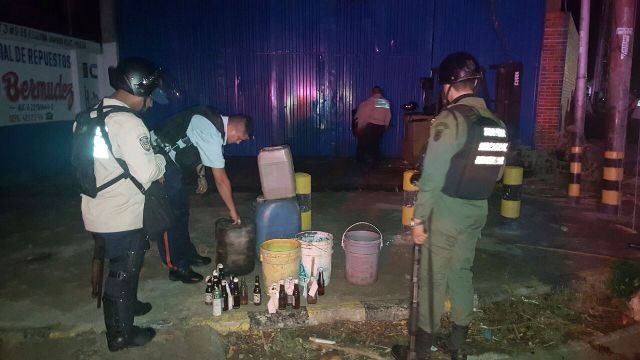 En el sitio incautaron bombas molotov y pimpinas con gasolina