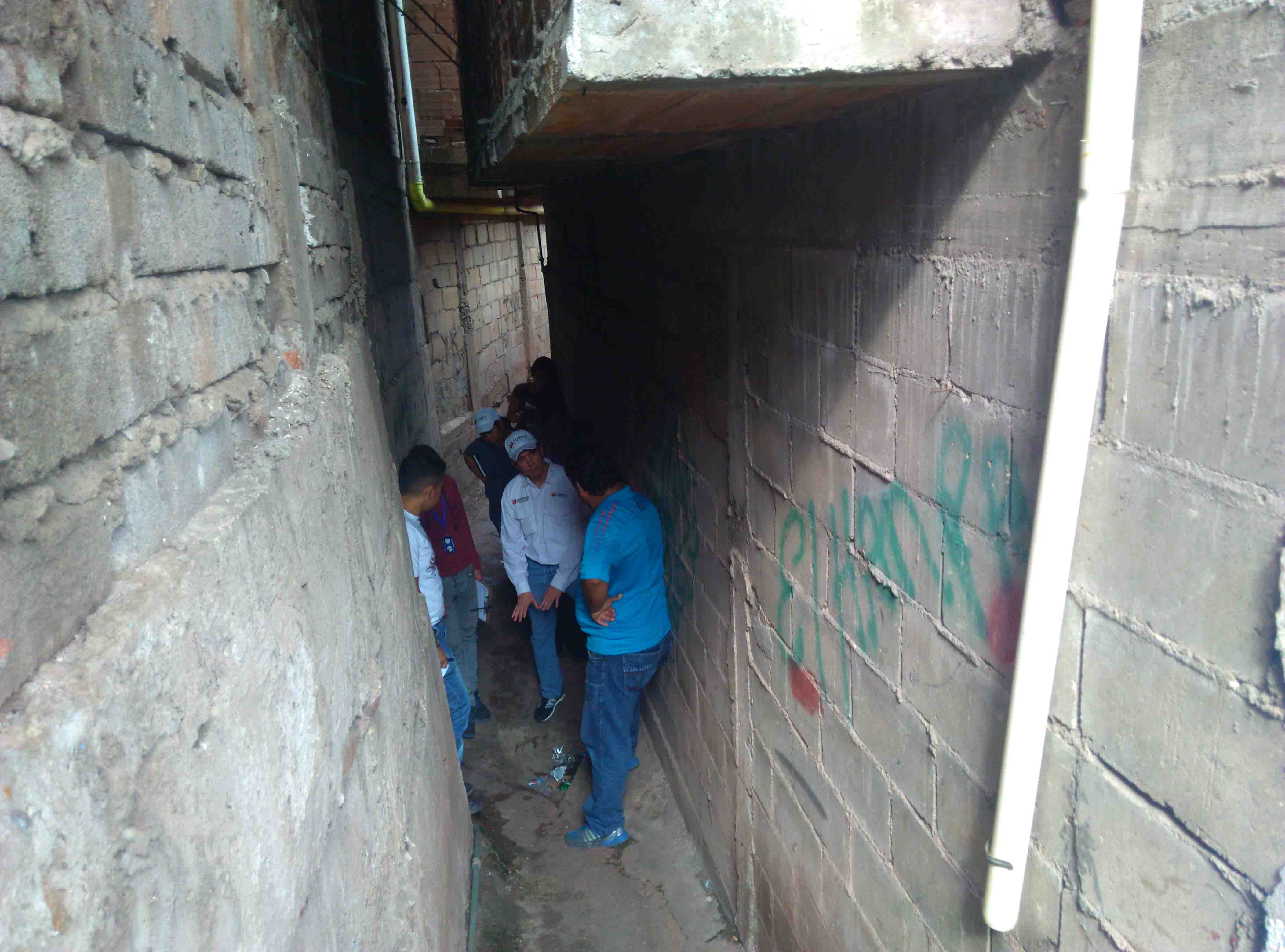 Inspección del Barrio 8 de Diciembre junto a la comunidad (44)