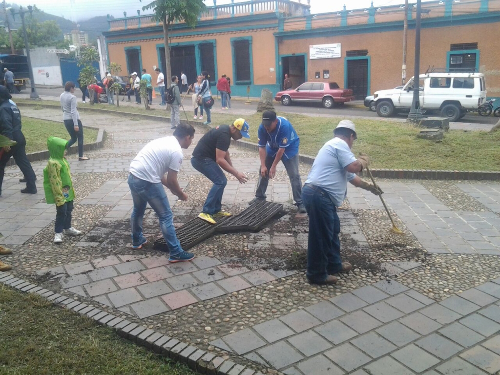 Jornada de embellesimiento de plazas (29)