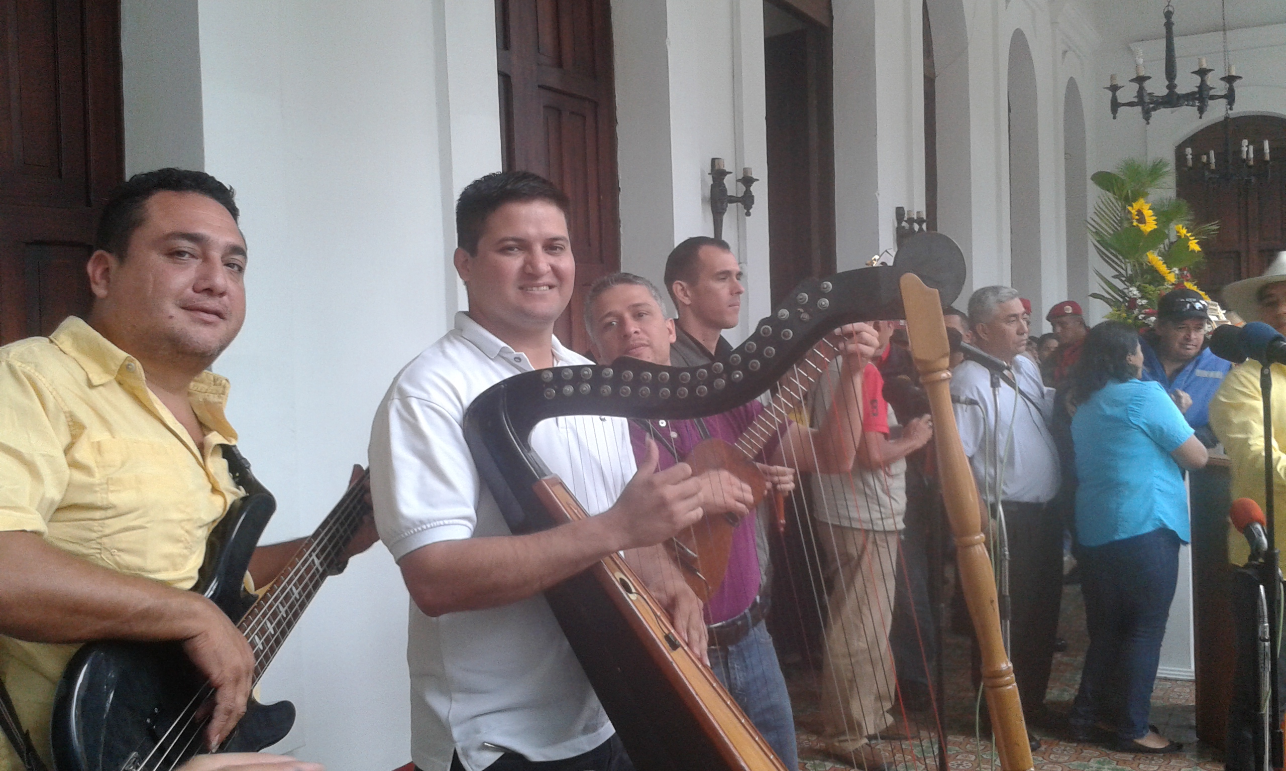 GRUPOS DE MUSICA CRIOLLA PARTICIPARON EN LA ACTIVIDAD