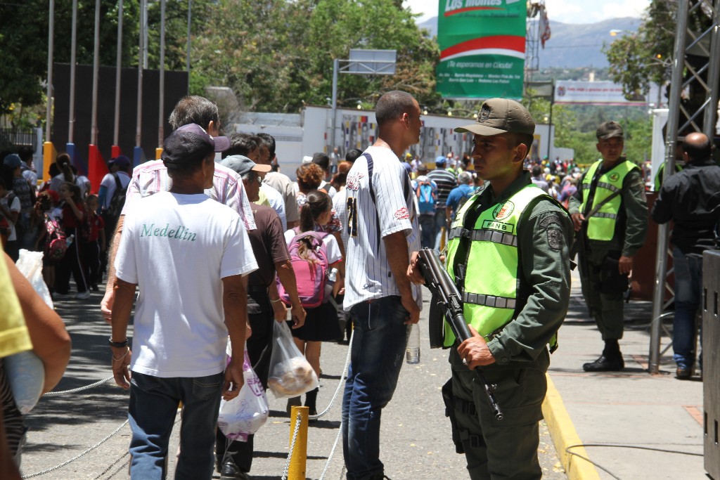 Inicio del registro de movilidad fronteriza (19)