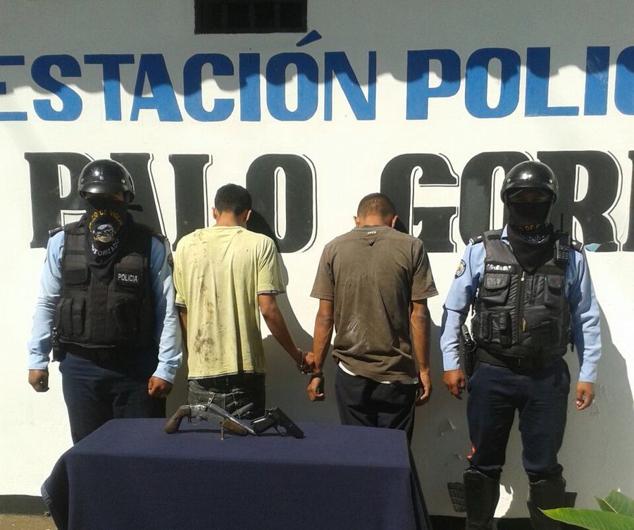 Los dos sujetos pretendían asaltar una unidad del transporte público