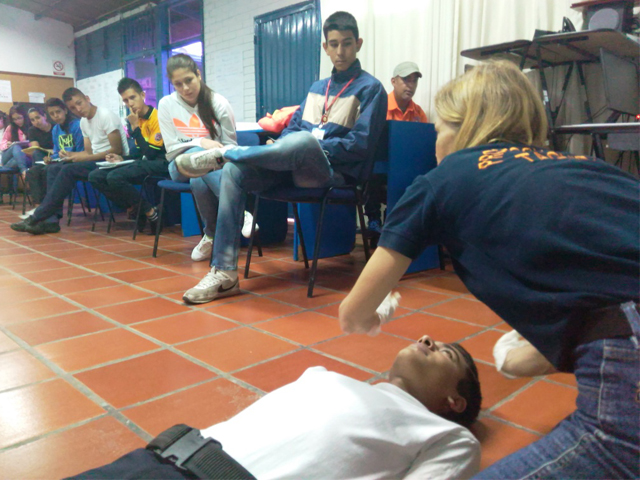 Curso dictado por el personal de PC Táchira.