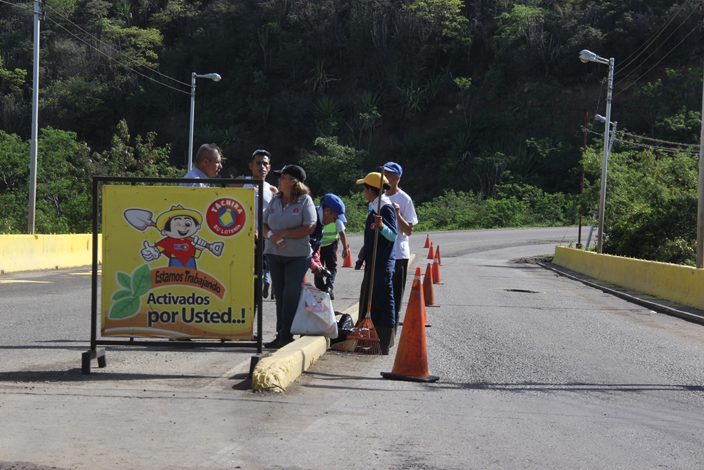 Amo Tachira AutoPista (6)