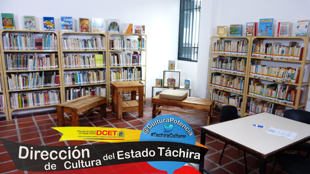 Estanteria Biblioteca Gladys Lozada