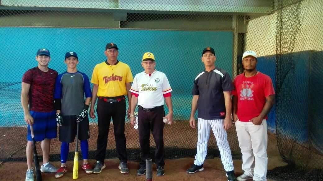 IMG Visitas Béisbol IDT (7)