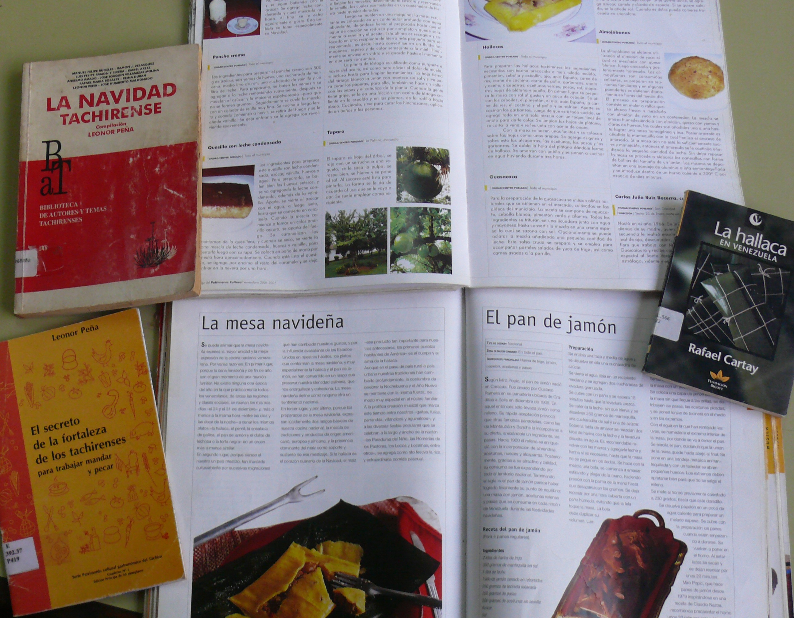 Estos son parte de los libros  que ofrece la  Red de Bibliotecas Públicas  sobre la comida tradicional venezolana