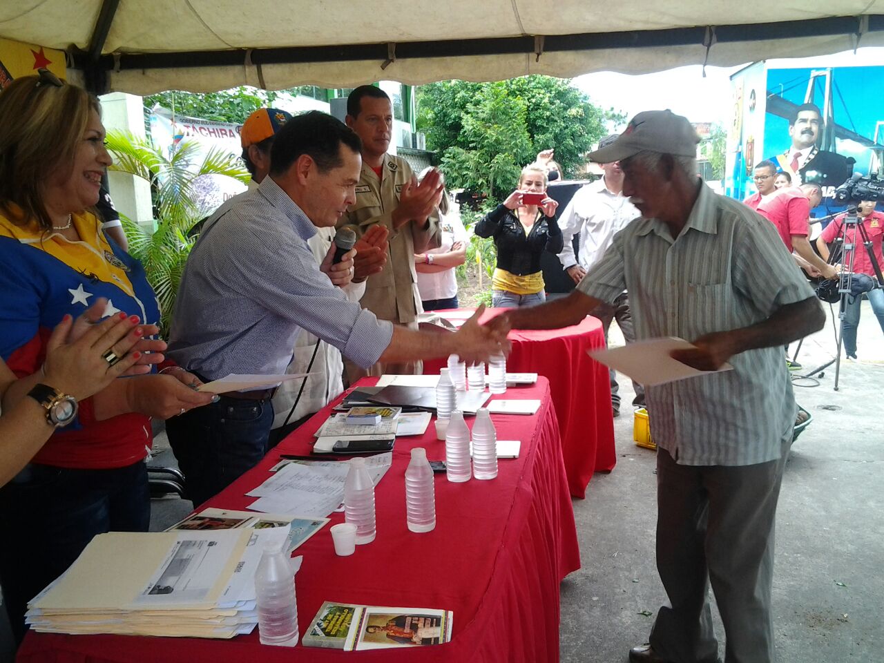 entrega de tierras Inti (22)