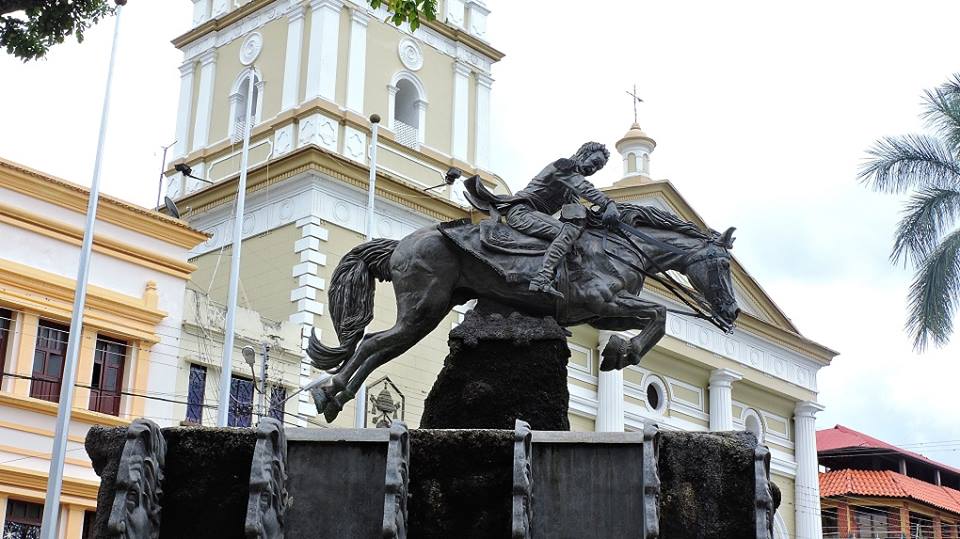 Obra Aquí hay Bolívar para siempre del escultor Alí Moncada 