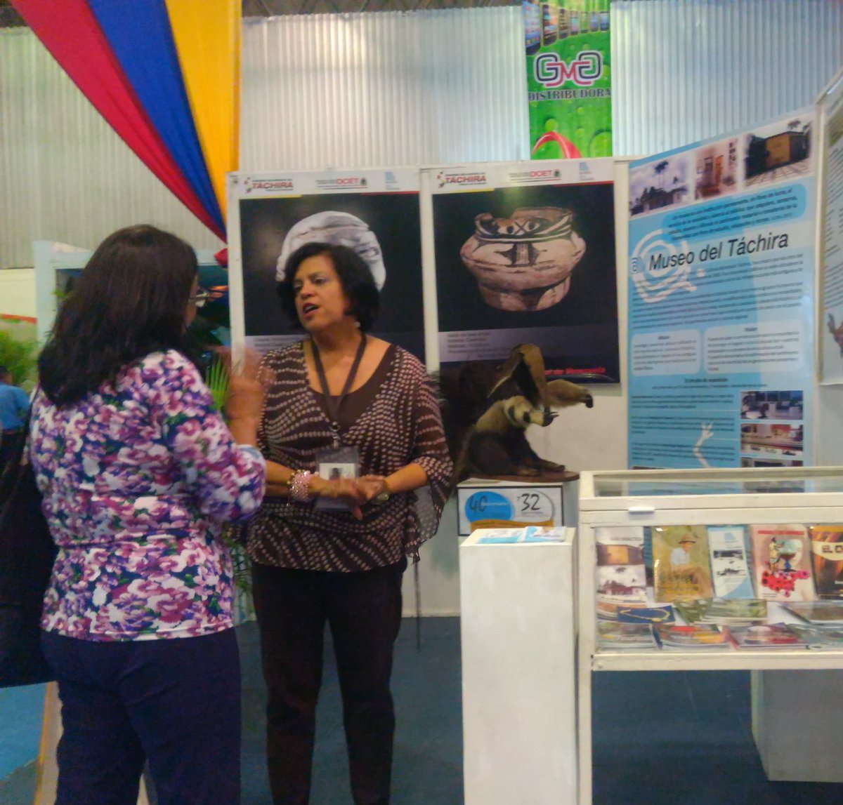 El director de Cultura del Táchira, Oscar Duque, junto a Génesis