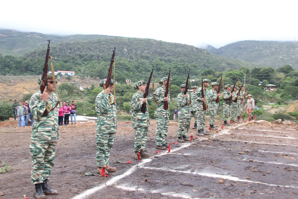 Ejercicio Civico Militar Zamora 2000 (43)