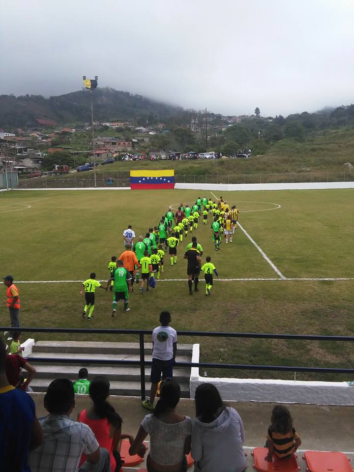 IMG Inauguaración Estadio San José de Bolívar1 (8)