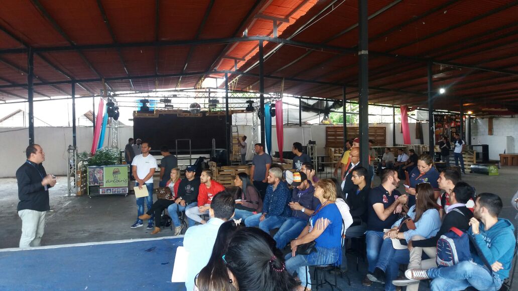 Taller de Manipulación de Alimentos para los Participantes en el FISS 2017 (PABELLONES)