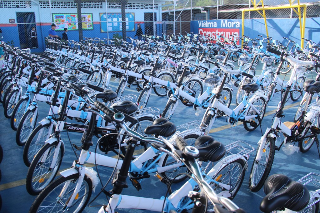 entrega bicicletas, escuela La Curiacha, Lobatera (6)