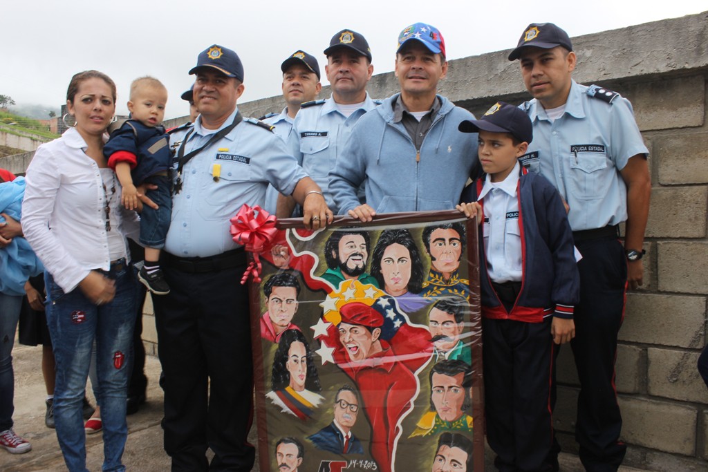 Entrega titularidad de vivienda policias, guasimos  (73)