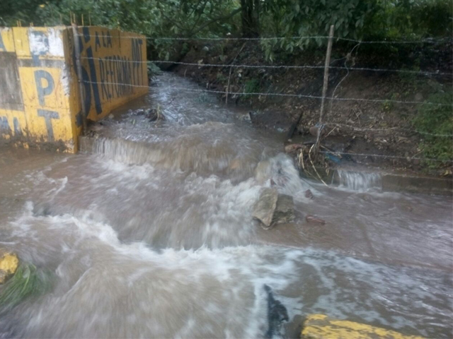 Desbordamiento de la Quebrada La Carora.