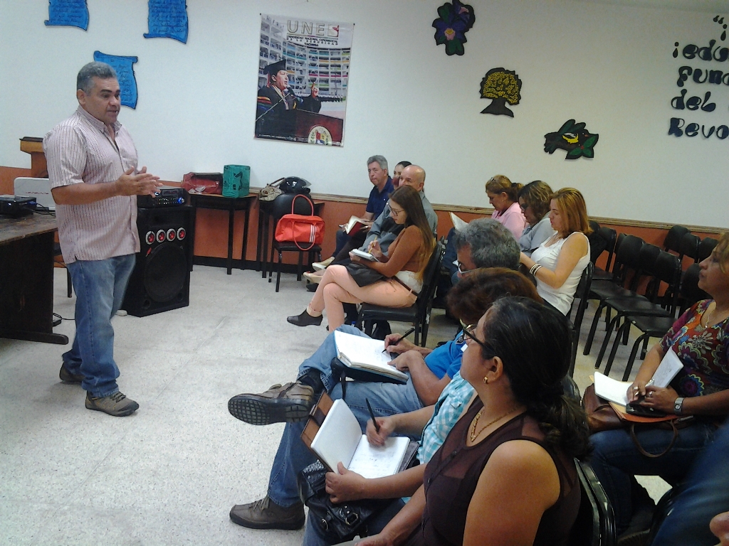 taller unes, embarazo a temprana edad (2)