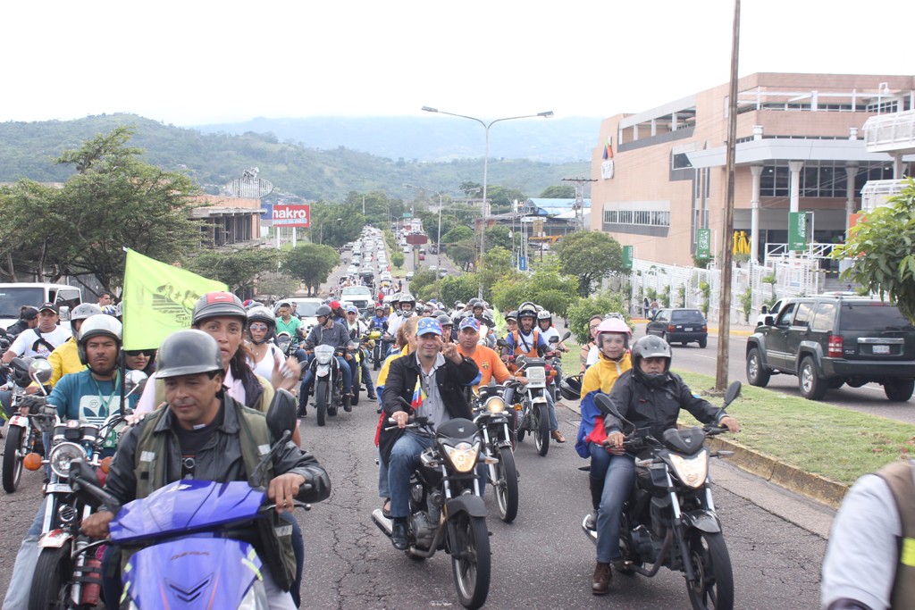 Caravana por la Paz y la vida (96)