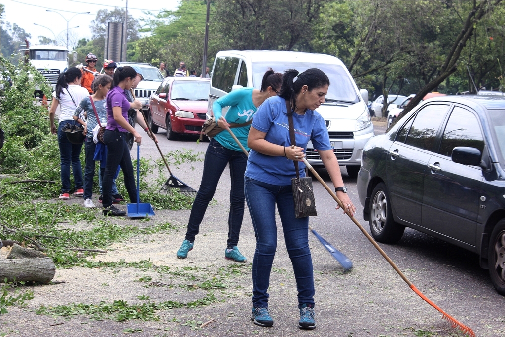 Jornada de Limpieza Avenidad Marginal (7)