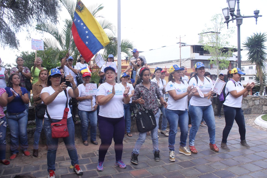 bloque parlamentario apoya decisión del TSJ (17)